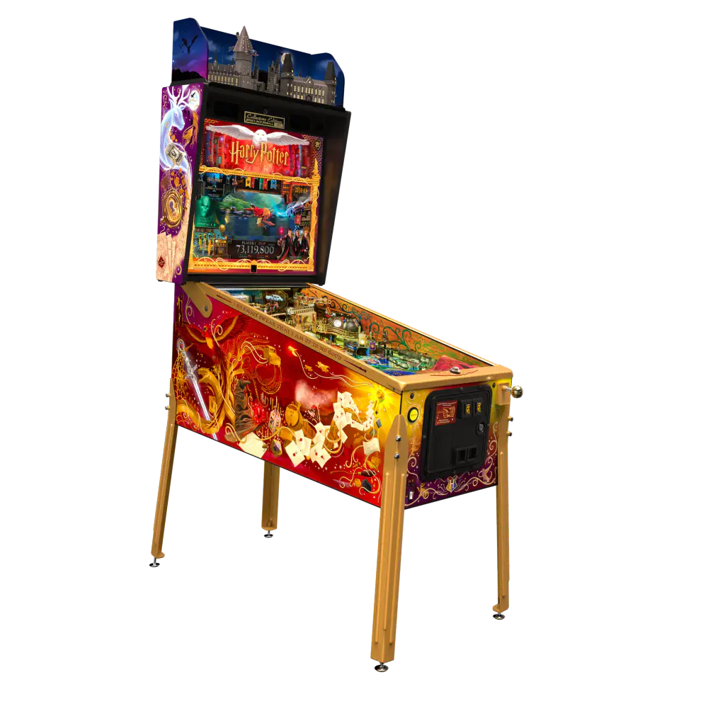 Un flipper Jersey Jack Pinball entier, vu de trois quarts : pieds dorés, caisse rouge et or, fronton à écran.